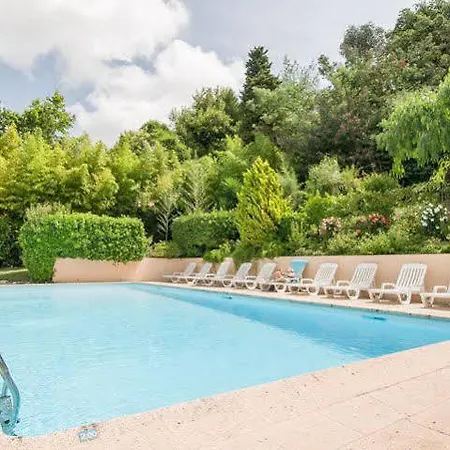 Livia 2* Cannes